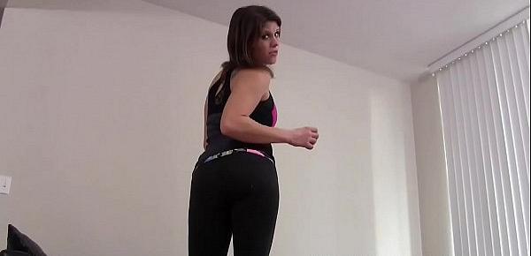  I will give you a nice POV handjob in my yoga pants JOI